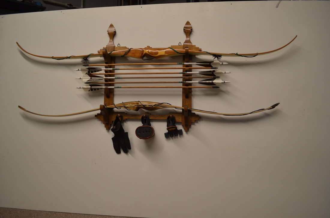 Archery Display Racks Mason Woodworking This Is A Western Look Bow Holder Measures 23 Wide X 24 1 4 High Holds 6 Arrows With 3 Pegs 165 00